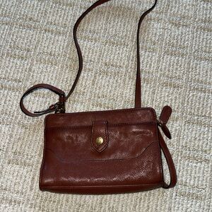 Elegant Brown Leather Crossbody Bag